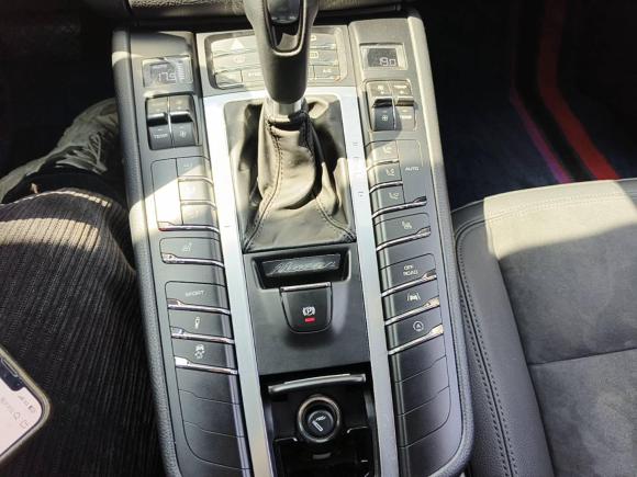 [南昌·赣M] 二手保时捷Macan2017款  Macan 2.0T