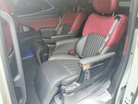 [上海·苏U] 二手广汽传祺传祺M82023款 宗师系列 400T 至尊版