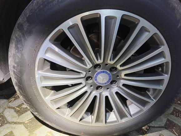 [南京·苏A] 二手奔驰奔驰GLC2017款 GLC 260 4MATIC 动感型