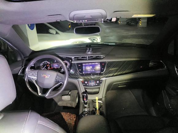 [广州·粤A] 二手凯迪拉克凯迪拉克XT62021款 2.0T 六座两驱豪华型