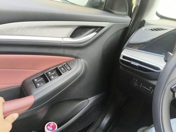 [广州·粤E] 二手长安逸动2022款 PLUS 蓝鲸NE 1.4T GDI DCT尊贵版