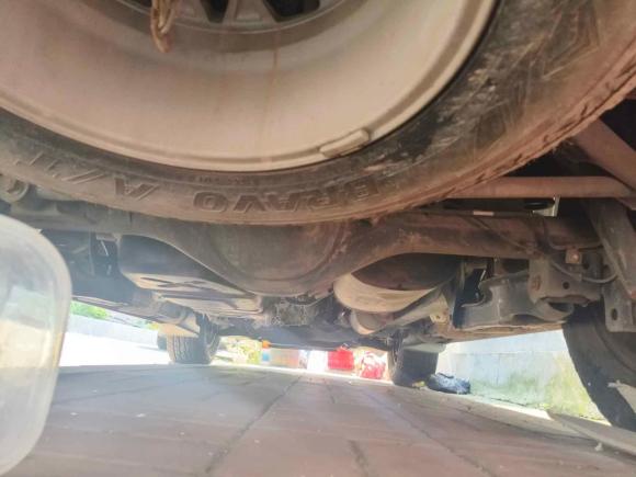 [济南·鲁A] 二手江铃驭胜S3502016款 2.0T 自动四驱汽油超豪华版5座