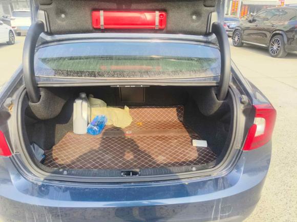 [青岛·鲁B] 二手沃尔沃沃尔沃S602013款 T5 舒适版