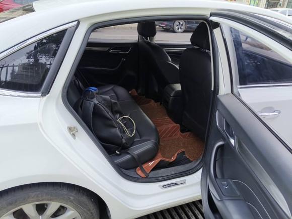 [成都·川Q] 二手荣威荣威i62017款 20T 手动豪华版