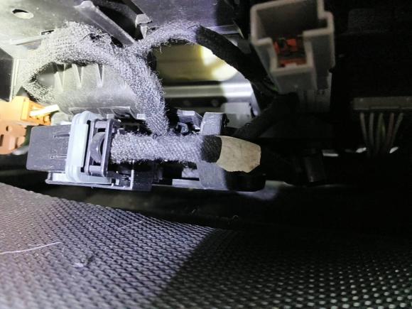 [上海·沪A] 二手沃尔沃沃尔沃S60插电式混动2022款 T8 E驱混动 四驱智逸豪华版