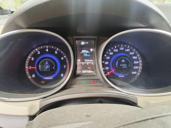 [南京·苏A] 二手现代胜达2013款 2.4L 自动两驱智能型