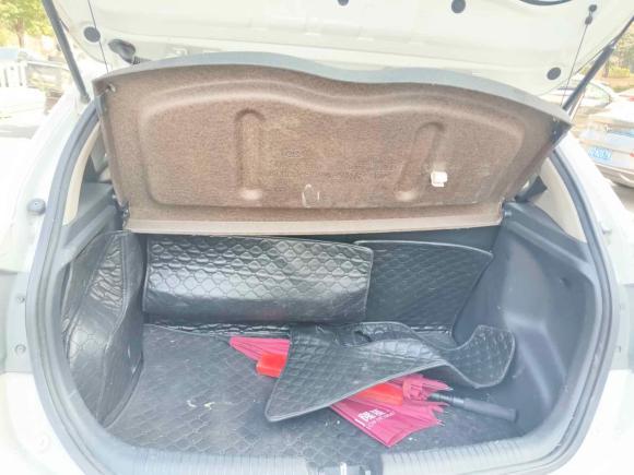 [常州·苏D] 二手起亚起亚K22012款 两厢 1.6L AT Premium