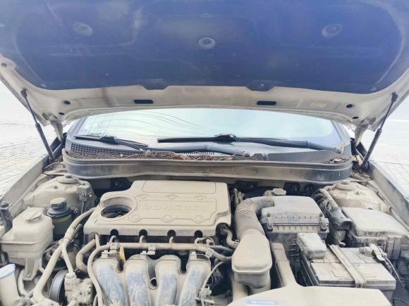 [南京·苏L] 二手现代索纳塔2011款 2.0L 自动领先版