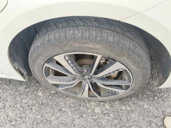 [上海·沪A] 二手飞凡汽车飞凡ER62020款 620km 智行版