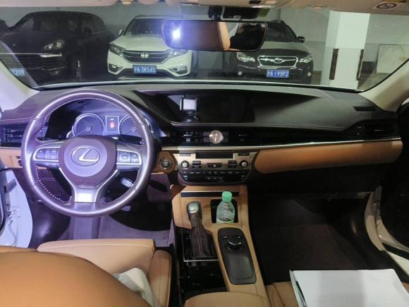 [上海·沪E] 二手雷克萨斯雷克萨斯ES2015款 200 精英版