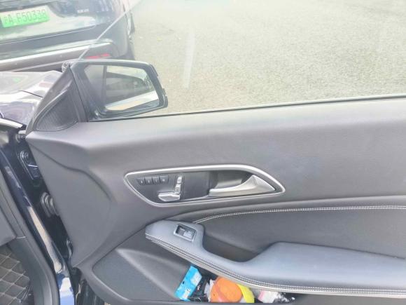 [上海·沪B] 二手奔驰奔驰CLA2017款 改款 CLA 200 时尚型