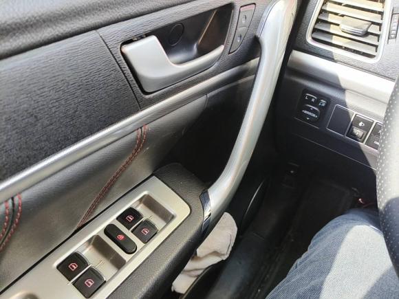 [上海·豫C] 二手哈弗哈弗H62017款 蓝标 运动版 1.5T 手动两驱精英型