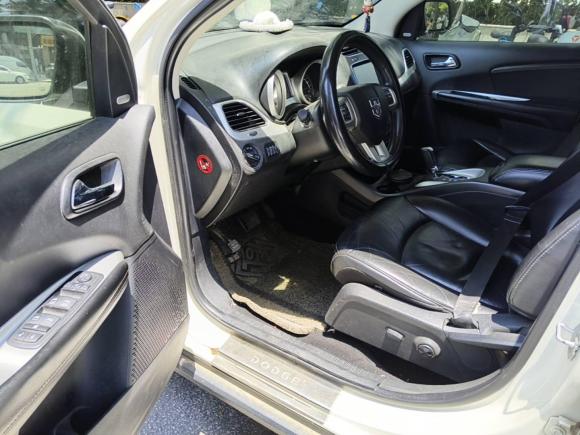 [武汉·鄂A] 二手道奇酷威2013款 2.4L 两驱尊尚版