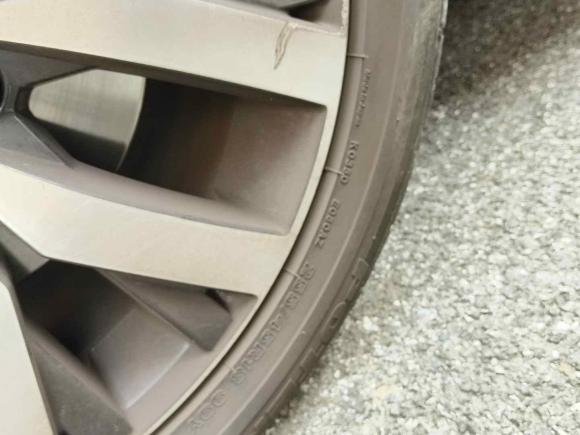 [上海·琼A] 二手大众迈特威2018款 2.0TSI 四驱风尚版 7座