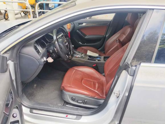 [佛山·鲁B] 二手奥迪奥迪S52010款 S5 3.0T Sportback