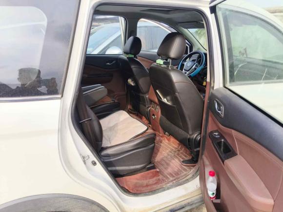 [南通·苏F] 二手东风风行风行SX62016款 1.6L CVT豪华型