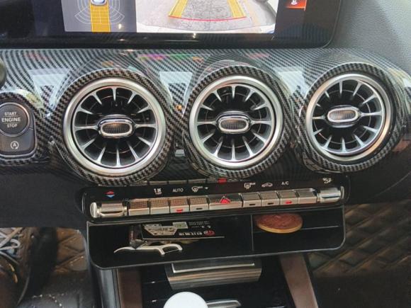 [广州·粤W] 二手奔驰奔驰GLA2022款 改款 GLA 200