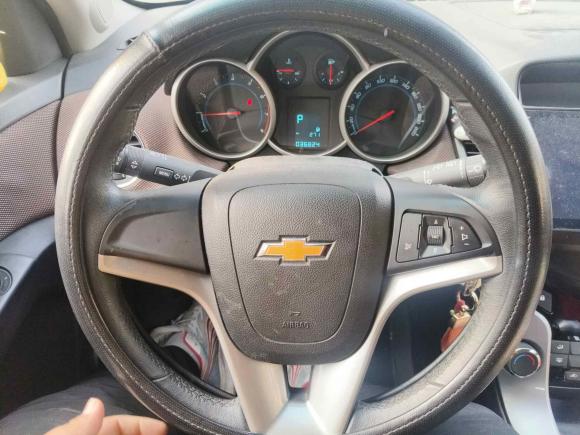 [无锡·苏B] 二手雪佛兰科鲁兹2013款 掀背 1.6L 自动豪华型