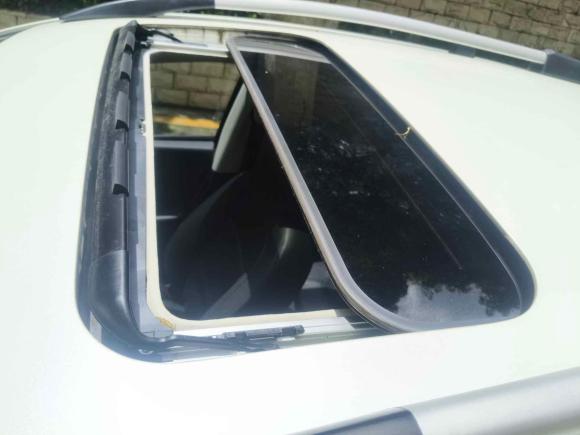 [深圳·粤B] 二手日产逍客2012款 2.0XV 雷 CVT 2WD