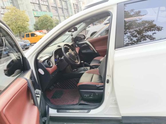 [成都·川A] 二手丰田RAV4荣放2013款 2.5L 自动四驱尊贵版