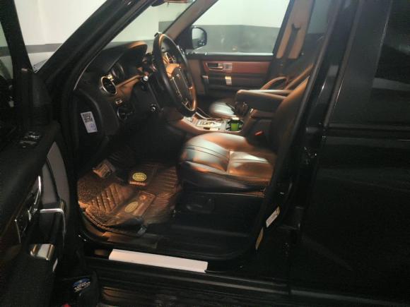 [广州·粤A] 二手路虎发现2016款 3.0 SC 曜黑典藏版 SE