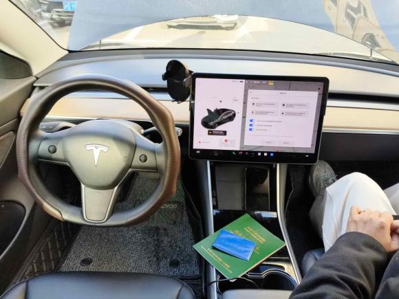 [上海·沪A] 二手特斯拉Model 32020款 标准续航后驱升级版