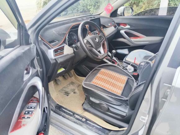 [常州·苏E] 二手宝骏宝骏5102017款 1.5L 手动时尚型