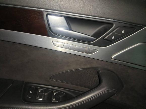 [济南·鲁A] 二手奥迪奥迪A82011款 A8L 3.0 TFSI quattro豪华型(213kW)