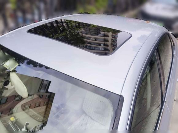 [上海·沪A] 二手奥迪奥迪A4L2009款 2.0 TFSI 标准型