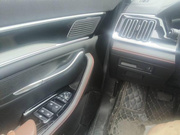 [义乌·赣E] 二手比亚迪宋PLUS2020款 1.5T 自动尊贵型