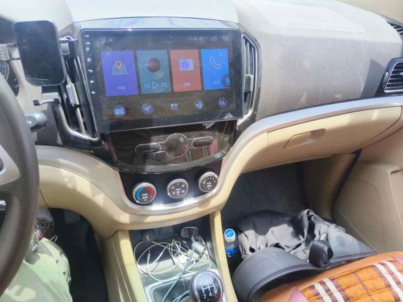 [深圳·豫N] 二手宝骏宝骏7302014款 1.5L 手动标准型 7座