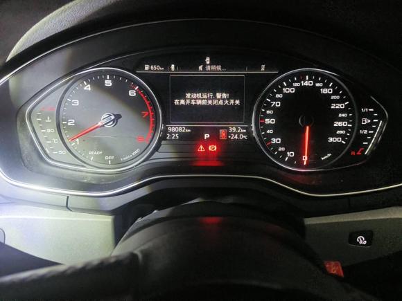 [南昌·赣A] 二手奥迪奥迪A4L2018款 30周年年型 30 TFSI 进取型