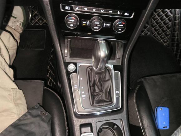 [深圳·粤B] 二手大众高尔夫2014款 1.4TSI 自动旗舰型