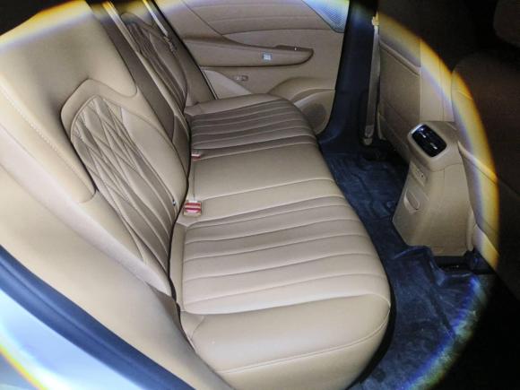 [武汉·鄂A] 二手东风风神东风风神L82025款 185KM理想版