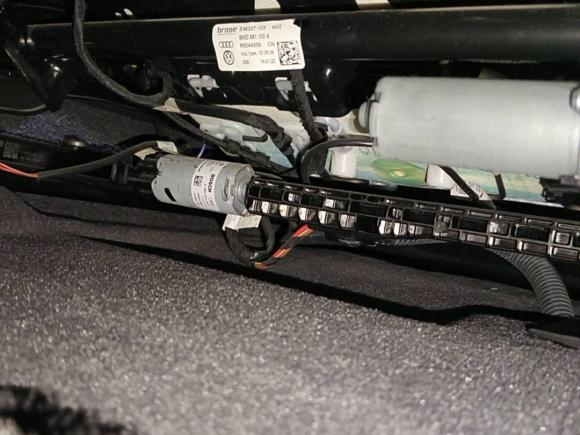 [无锡·苏B] 二手奥迪奥迪A4L2022款 40 TFSI 豪华动感型