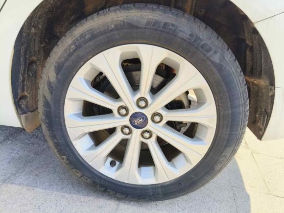 [南昌·赣M] 二手福特福睿斯2015款 1.5L 自动时尚型