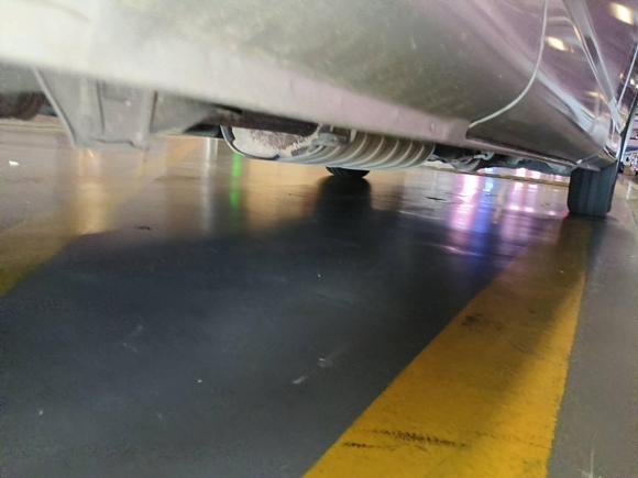 [南京·苏A] 二手金杯阁瑞斯2014款 2.4L标准型长轴9座4RB2