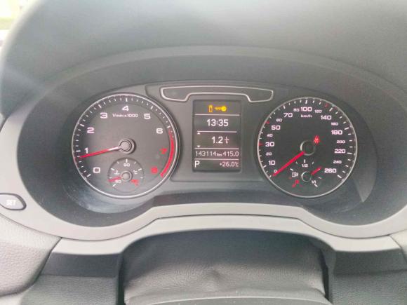 [上海·沪G] 二手奥迪奥迪Q32015款 35 TFSI 舒适型