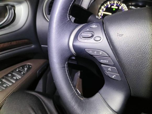 [杭州·浙A] 二手英菲尼迪英菲尼迪QX602014款 2.5 S/C Hybrid 两驱卓越版