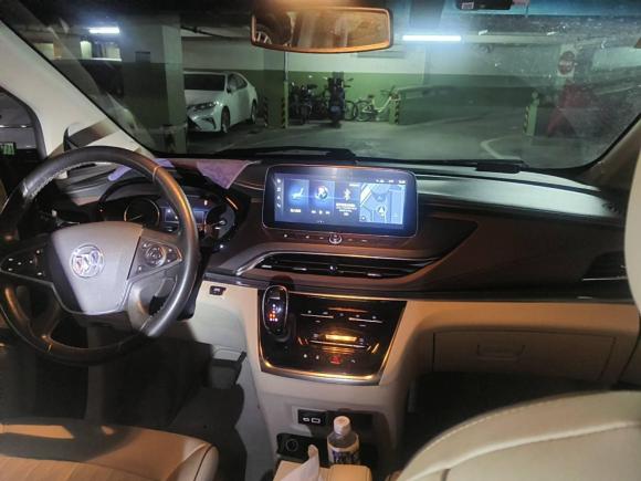 [上海·沪K] 二手别克别克GL82021款 陆上公务舱 652T 豪华型