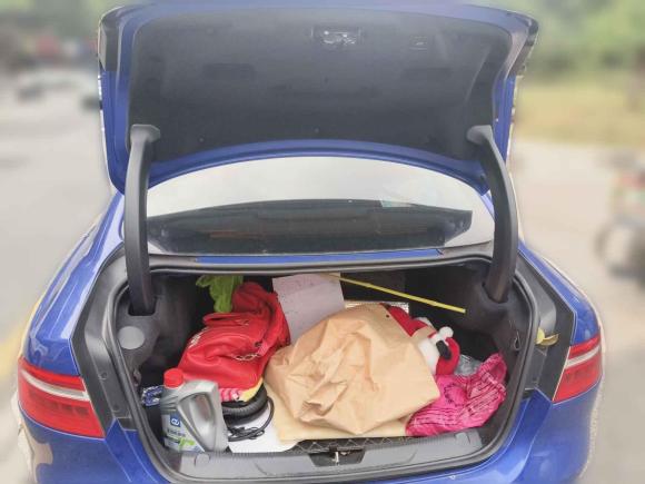 [温州·浙C] 二手捷豹捷豹XEL2018款 2.0T 200PS 尊享版