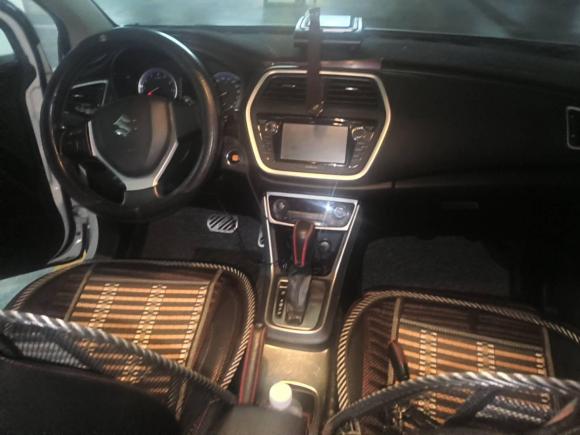 [济南·鲁A] 二手铃木锋驭2014款 1.6L CVT两驱精英型