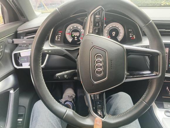 [上海·沪B] 二手奥迪奥迪A6L2022款 45 TFSI 臻选动感型