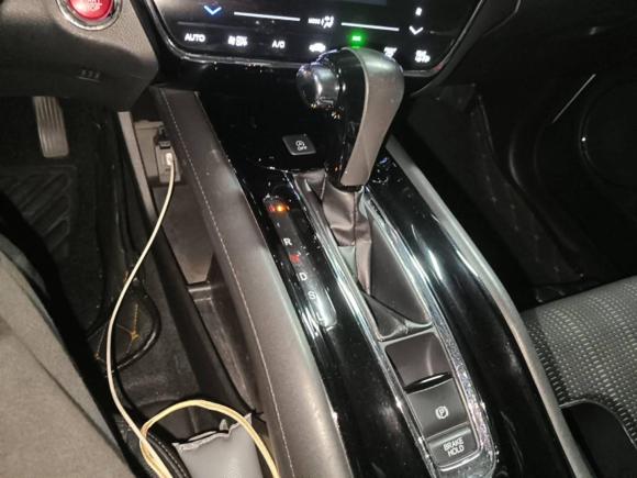 [杭州·苏E] 二手本田缤智2015款 1.8L CVT两驱豪华型