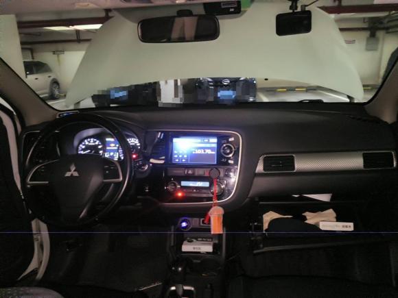 [上海·沪A] 二手三菱欧蓝德2013款 2.4L 四驱豪华导航版 7座