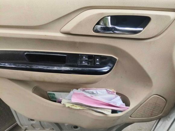 [广州·粤A] 二手长安跨越跨越星V5 EV2021款 豪华版6座客车菱电系统