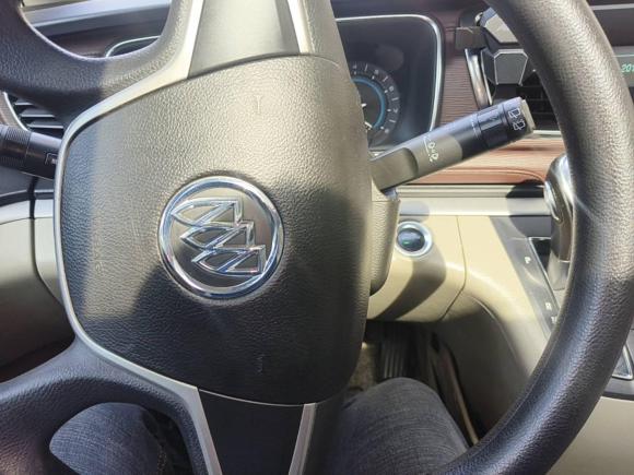 [广州·粤A] 二手别克别克GL82014款 2.4L CT豪华商务舒适版