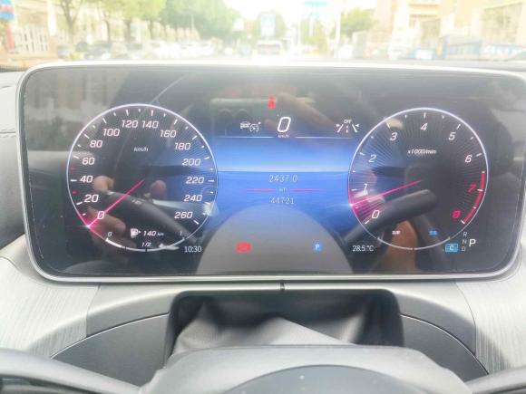 [南京·苏A] 二手奔驰奔驰C级2023款 改款二 C 260 L 运动版