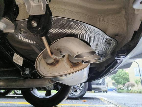 [杭州·浙A] 二手奥迪奥迪Q32022款 35 TFSI 时尚动感型