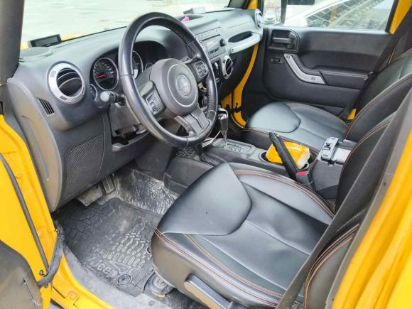 [常州·苏B] 二手Jeep牧马人2015款 2.8TD Sahara 四门舒享版